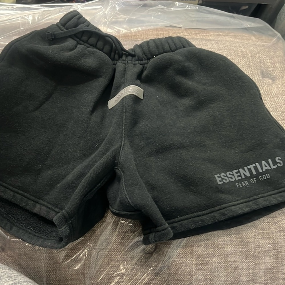 Boys essentials short